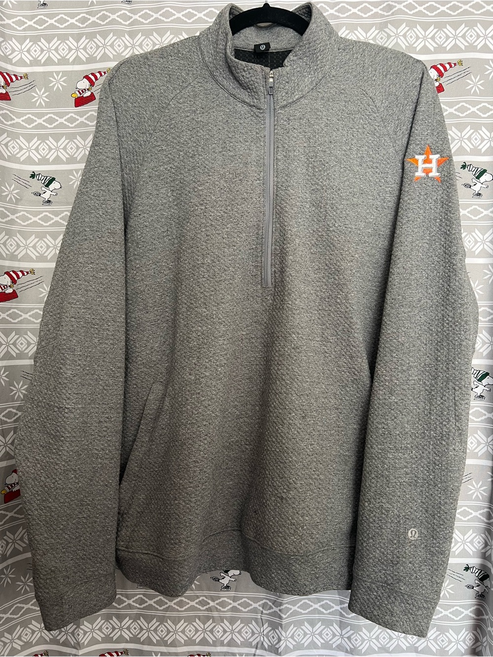 lululemon athletica Men's Gray Quarter-Zip Pullover with Embroidered Sleeve Logo